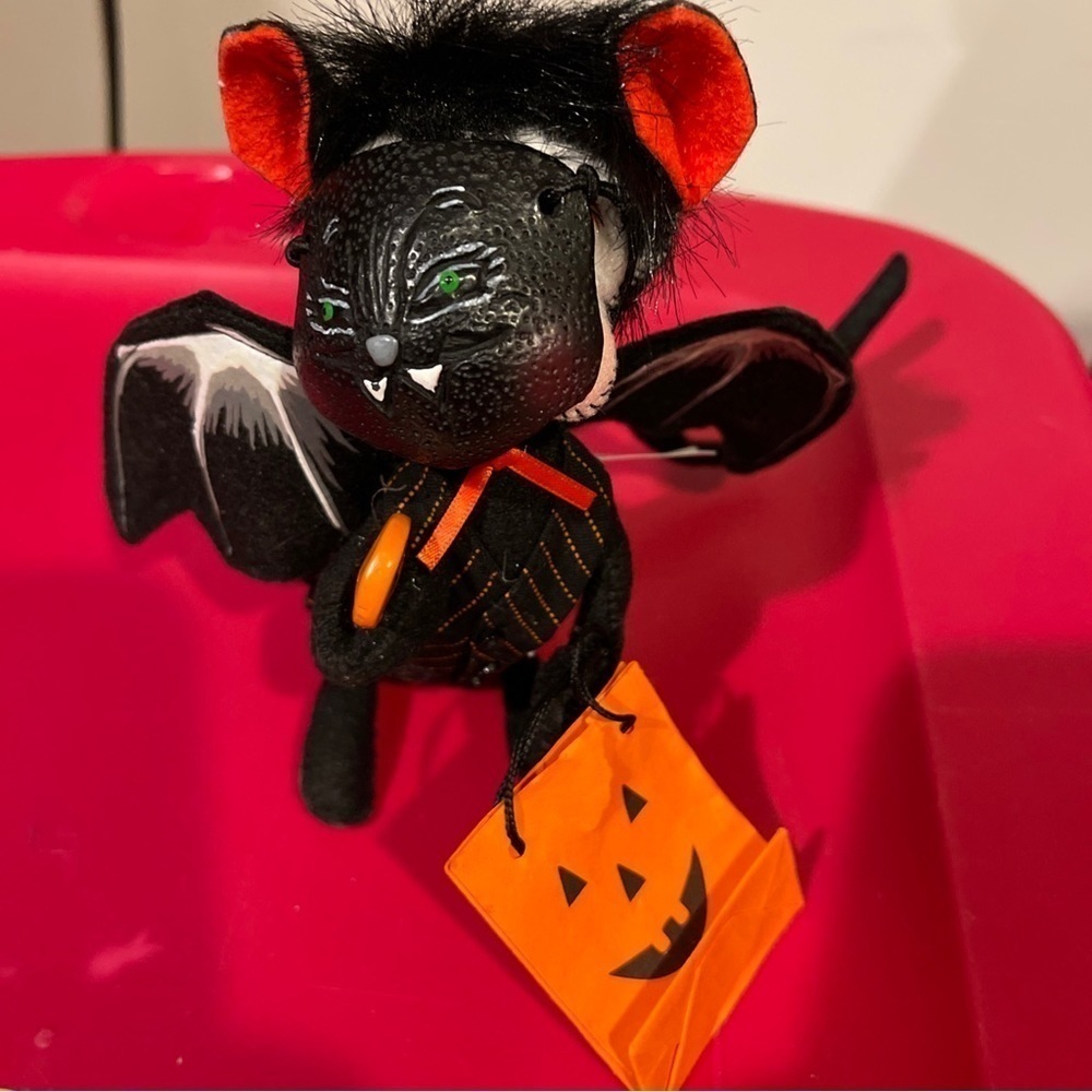 Annalee Halloween 2005 Mouse Trick or Treater Vampire Bat Costume Mask